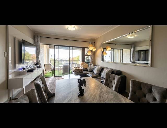 2 BEDROOM APARTMENT FOR SALE IN KYALAMI RIDGE